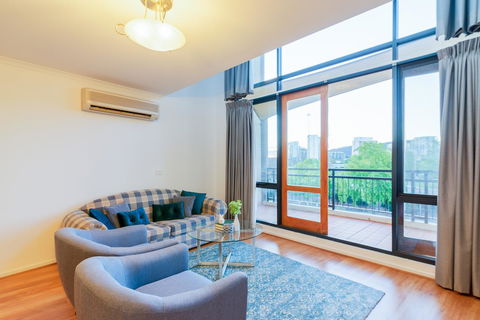 ALLARA CANBERRA - Phillip Island Accommodation 0