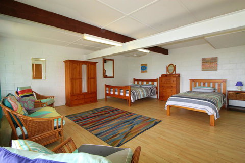 Bally High, 20 Dulconghi Street - Phillip Island Accommodation 3