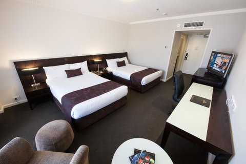 Hotel Grand Chancellor Adelaide - Phillip Island Accommodation 1