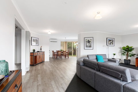 Maggie\'s Place - Phillip Island Accommodation 11