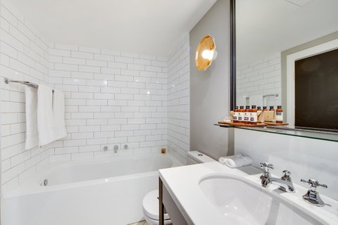 Mayfair Hotel - Phillip Island Accommodation 1