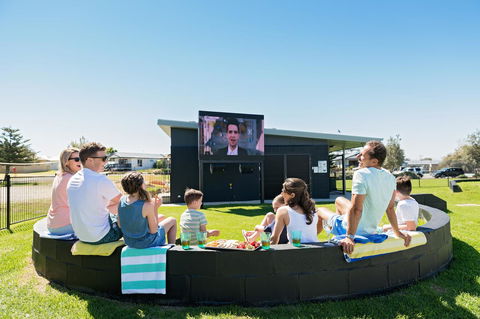 The Retreat West Beach Parks - Phillip Island Accommodation 8