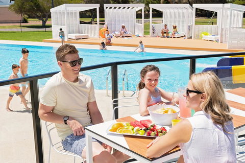 The Retreat West Beach Parks - Phillip Island Accommodation 3