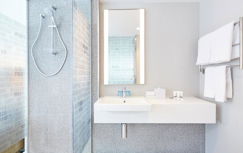 Holiday Inn Express Adelaide City Centre, An IHG Hotel - Phillip Island Accommodation 4