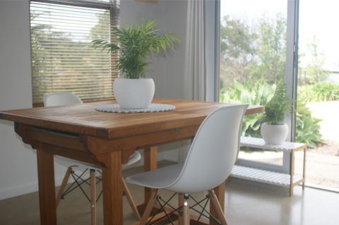 S T U D I O 22 Peaceful Retreat With Garden Views - Phillip Island Accommodation 9