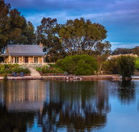 Stonewell Cottages and Vineyards - Phillip Island Accommodation