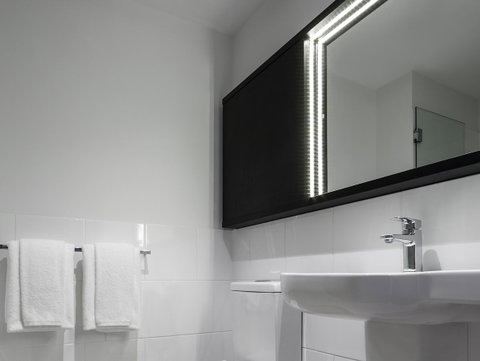 Ibis Adelaide - Phillip Island Accommodation 10