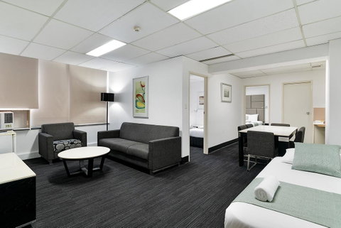 Cosmo On Bank - Phillip Island Accommodation 5