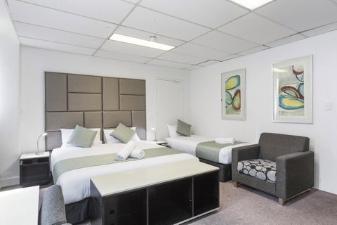 Cosmo On Bank - Phillip Island Accommodation 1
