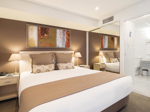 Oaks Adelaide Horizons Suites - Phillip Island Accommodation 8