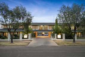 Book Wagga Wagga Accommodation Phillip Island Accommodation Phillip Island Accommodation