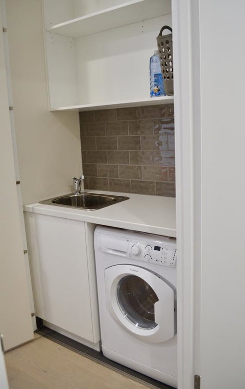 Whitmore SQ - Phillip Island Accommodation 12