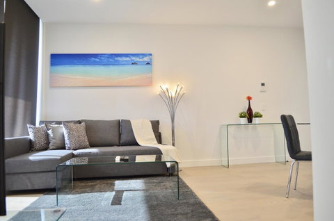 Whitmore SQ - Phillip Island Accommodation 3