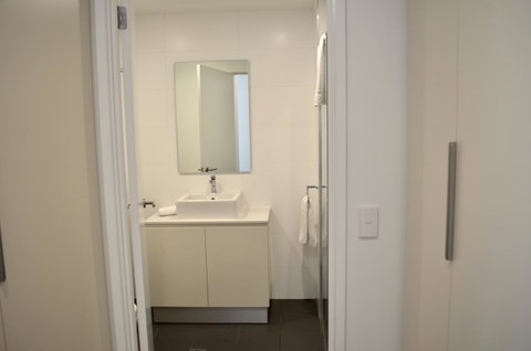 Whitmore SQ - Phillip Island Accommodation 13