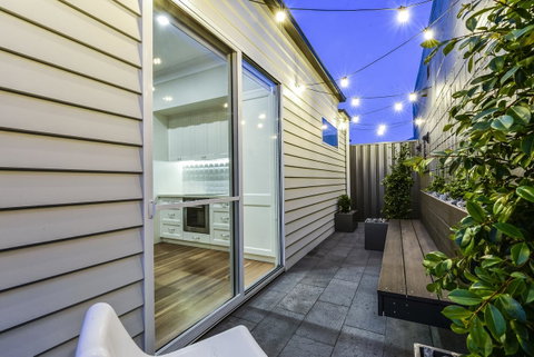 Aloha Central Luxury Apartments - Phillip Island Accommodation 13