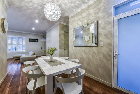 Aloha Central Luxury Apartments - Phillip Island Accommodation 9