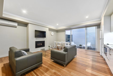 Aloha Central Luxury Apartments - Phillip Island Accommodation 6