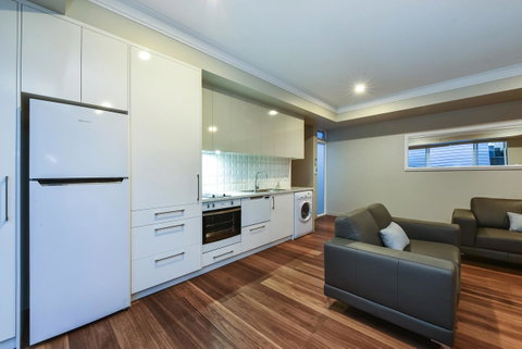 Aloha Central Luxury Apartments - Phillip Island Accommodation 29