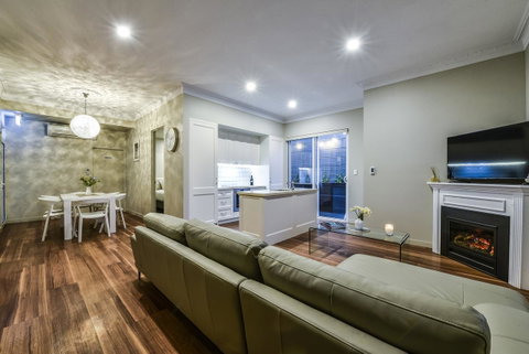 Aloha Central Luxury Apartments - Phillip Island Accommodation 8