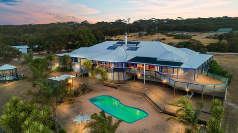 Doyles On The Bay - Phillip Island Accommodation 1