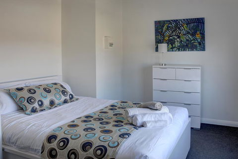Aart Apartments - Phillip Island Accommodation 24