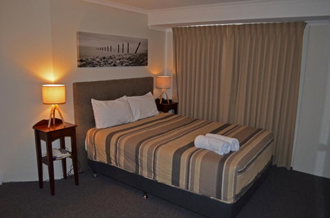 Arkana Motor Inn & Terrace Apartments - Phillip Island Accommodation 1