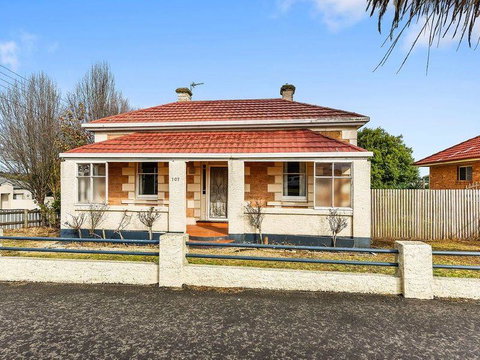 Olive\'s Cottage - Phillip Island Accommodation 0