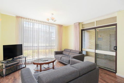 The Dolphins Beachfront Apartments - Phillip Island Accommodation 5