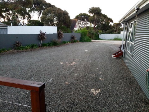 Home On Torrens - Phillip Island Accommodation 4