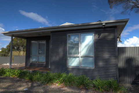 Home On Torrens - Phillip Island Accommodation 25