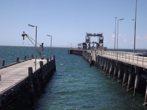 Home On Torrens - Phillip Island Accommodation 13