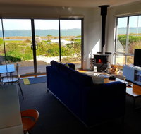 Coorong Waterfront Retreat - Phillip Island Accommodation