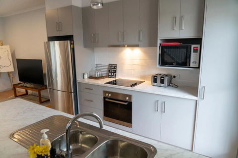 Gawler Townhouse 3 Bedroom - Phillip Island Accommodation 2