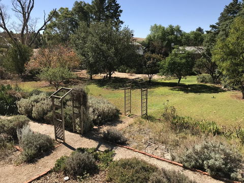 Kit Kat Cottage - Heritage Accommodation Burra - Phillip Island Accommodation 23