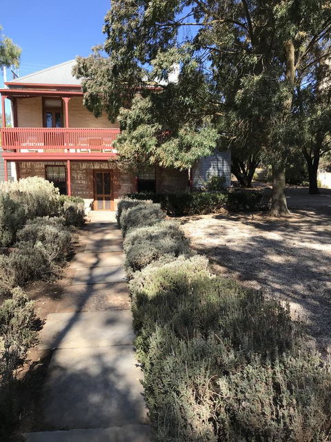 Kit Kat Cottage - Heritage Accommodation Burra - Phillip Island Accommodation 10