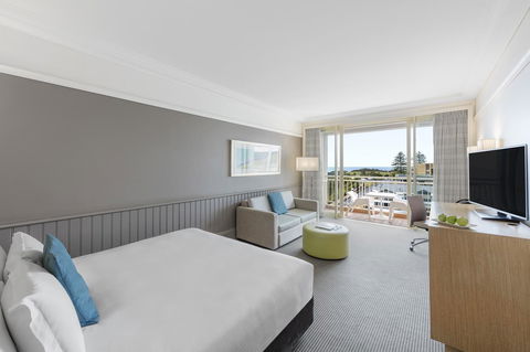 Crowne Plaza Terrigal Pacific, An IHG Hotel - Phillip Island Accommodation 41