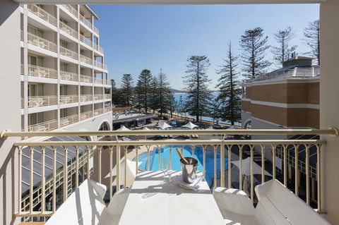 Crowne Plaza Terrigal Pacific, An IHG Hotel - Phillip Island Accommodation 40
