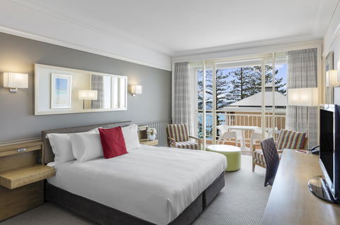 Crowne Plaza Terrigal Pacific, An IHG Hotel - Phillip Island Accommodation 4
