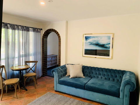 The Manor Basket Range - Phillip Island Accommodation 12