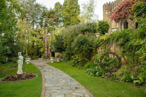 The Manor Basket Range - Phillip Island Accommodation 17