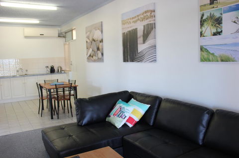 Seaview Sunset Holiday Apartments - Phillip Island Accommodation 8