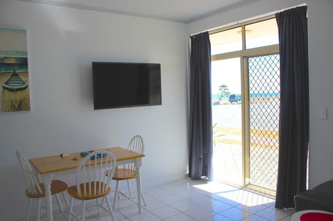 Seaview Sunset Holiday Apartments - Phillip Island Accommodation 20
