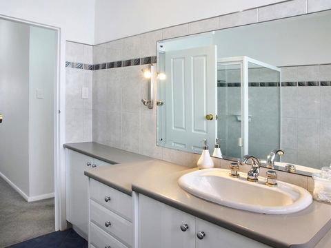 Seaview Sunset Holiday Apartments - Phillip Island Accommodation 29