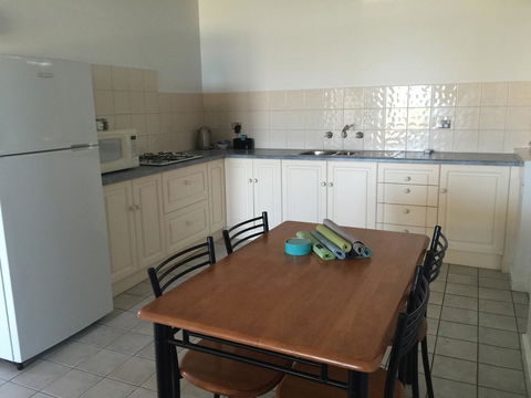 Seaview Sunset Holiday Apartments - Phillip Island Accommodation 13