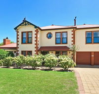 Wine and Roses Bed and Breakfast - Phillip Island Accommodation