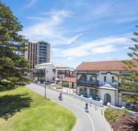 Seawall Apartments - Phillip Island Accommodation