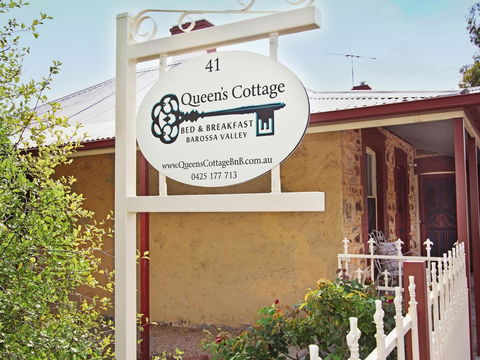 Queen's Cottage Barossa Valley - Phillip Island Accommodation 2