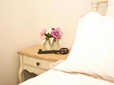 Queen's Cottage Barossa Valley - Phillip Island Accommodation 14