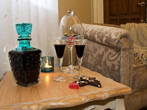 Queen's Cottage Barossa Valley - Phillip Island Accommodation 8