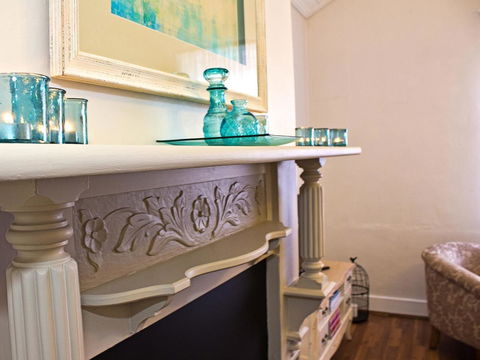 Queen's Cottage Barossa Valley - Phillip Island Accommodation 10
